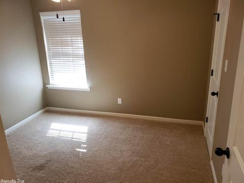 2628 Oakbrook, Benton, AR 72015 photo 10