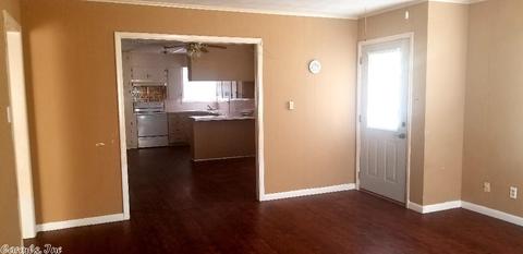 1418 Cherry Ln, Malvern, AR 72104 photo 2