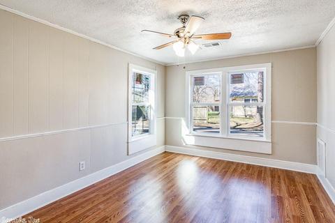 1421 Davis, Conway, AR 72034 photo 27
