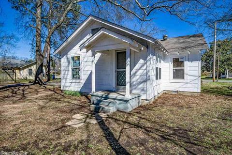 1421 Davis, Conway, AR 72034 photo 5