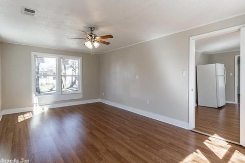 1421 Davis, Conway, AR 72034 photo 21