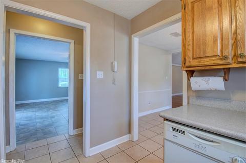 7307 S Pinewood Dr, Pine Bluff, AR 71603 photo 9