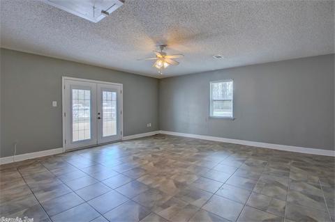 7307 S Pinewood Dr, Pine Bluff, AR 71603 photo 6
