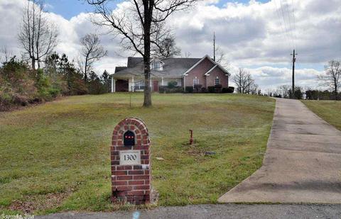 1300 Vanderbuilt Dr, Benton, AR 72019 photo 3