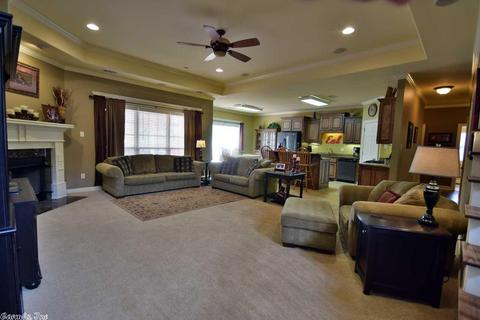 1300 Vanderbuilt Dr, Benton, AR 72019 photo 9