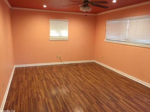 2206 E 10th, Pine Bluff, AR 71601 photo 3