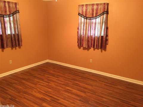 2206 E 10th, Pine Bluff, AR 71601 photo 7