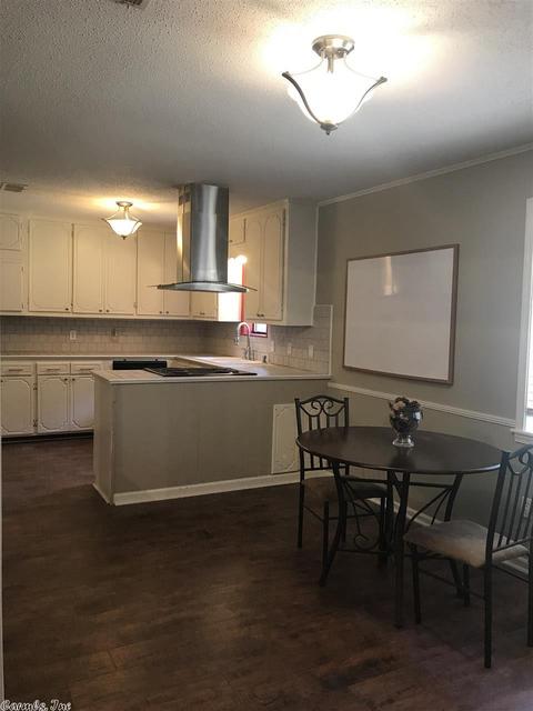 8900 S Pleasant Dr, Pine Bluff, AR 71603 photo 4