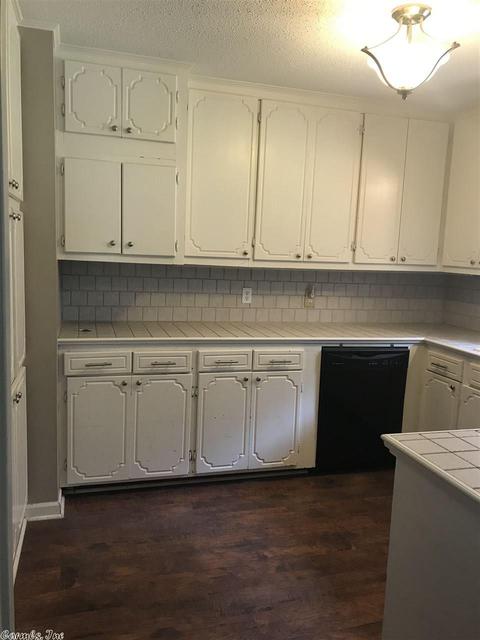 8900 S Pleasant Dr, Pine Bluff, AR 71603 photo 12