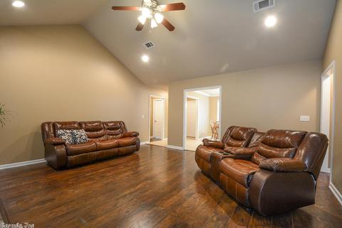 2935 Falcon Cir, Benton, AR 72015 photo 6