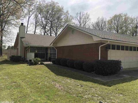 8 Summerset Pl, Pine Bluff, AR 71603 photo 1