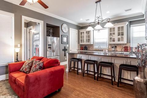 1015 Burrow, Conway, AR 72032 photo 13