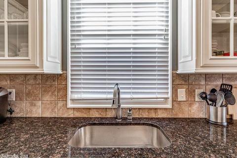 1015 Burrow, Conway, AR 72032 photo 14