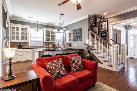 1015 Burrow, Conway, AR 72032 photo 12