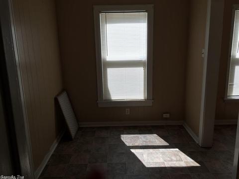 2307 W 25, Pine Bluff, AR 71603 photo 5