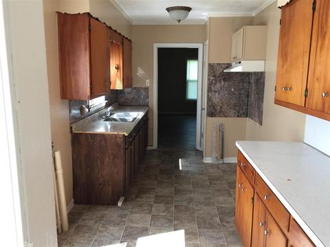 2307 W 25, Pine Bluff, AR 71603 photo 6