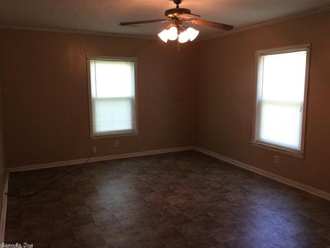 2307 W 25, Pine Bluff, AR 71603 photo 9