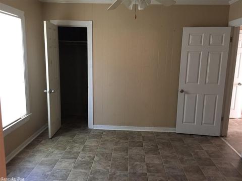 2307 W 25, Pine Bluff, AR 71603 photo 11