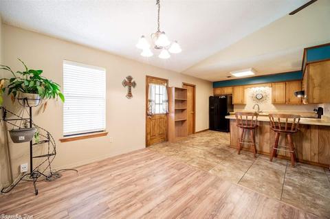 12 Ruth Dr, Conway, AR 72032 photo 5