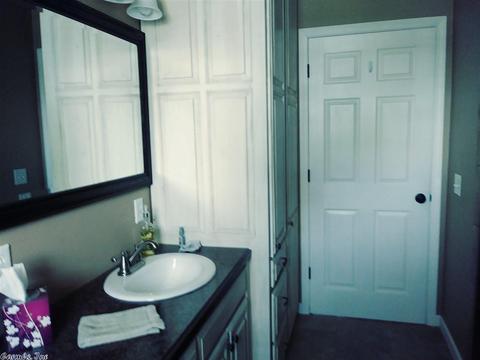 108 Hickory, Brookland, AR 72417 photo 11