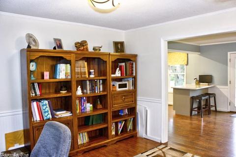 9 Marshall Dr, Searcy, AR 72143 photo 2