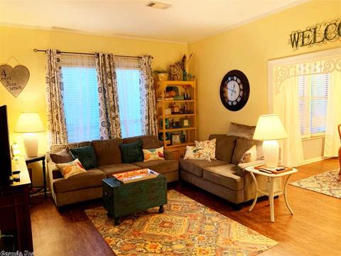 616 Pine Bluff St, Malvern, AR 72104 photo 4