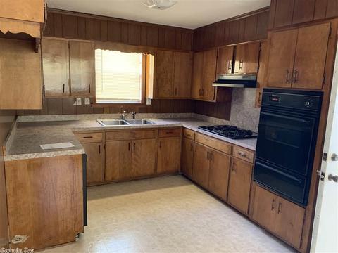 3407 E Lk, Pine Bluff, AR 71601 photo 4