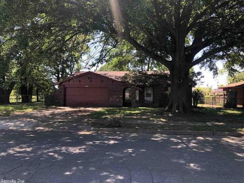 2812 Colonial, Pine Bluff, AR 71601 photo 1