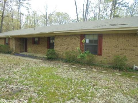 9024 Henderson Rd, Pine Bluff, AR 71603 photo 1