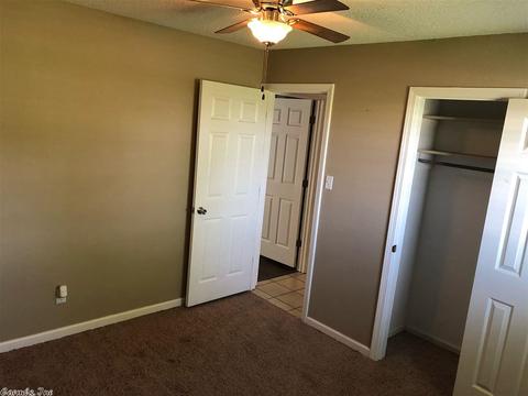904 Whitlatch, Trumann, AR 72472 photo 16