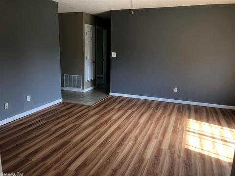904 Whitlatch, Trumann, AR 72472 photo 6