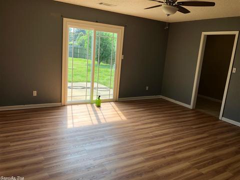 904 Whitlatch, Trumann, AR 72472 photo 5