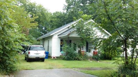 332 Oliver, Conway, AR 72034 photo 1