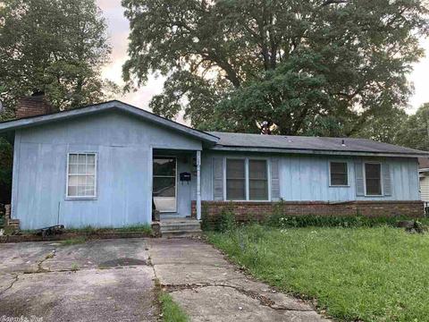 2102 S Main St, Pine Bluff, AR 71601 photo 1