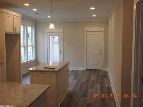 233 Prospect Park Cir, Bryant, AR 72022 photo 8