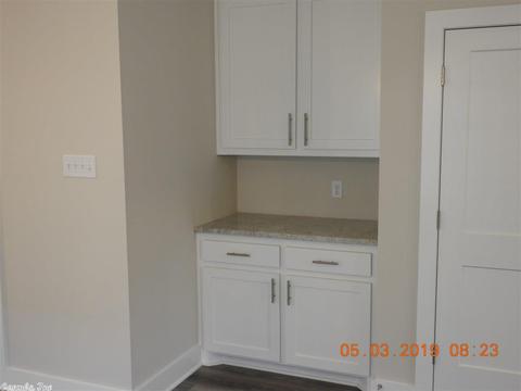 233 Prospect Park Cir, Bryant, AR 72022 photo 6