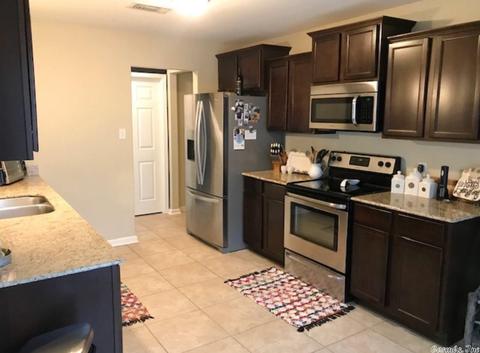 417 Michelle, Benton, AR 72015 photo 2