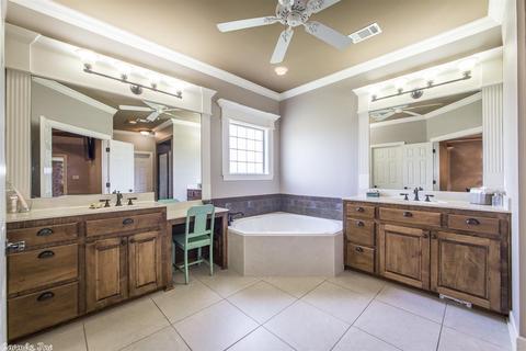 8313 E Cherry St, Benton, AR 72015 photo 4