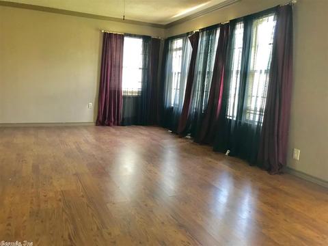 833 Hall St, Malvern, AR 72104 photo 3