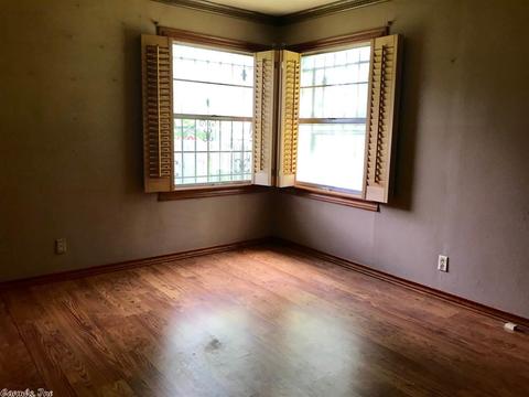 833 Hall St, Malvern, AR 72104 photo 5