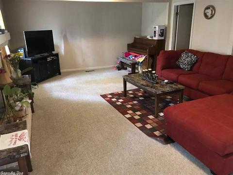 3 Laffite Cv, Pine Bluff, AR 71603 photo 2