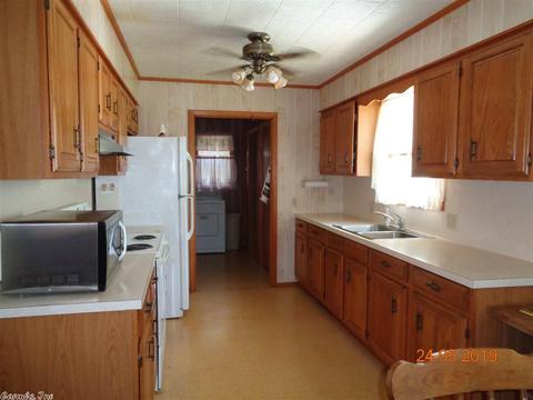810 W 7th St, Rector, AR 72461 photo 6