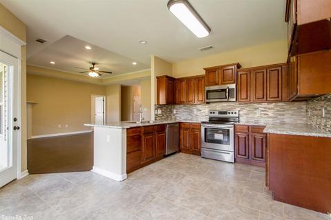 1304 Blueridge Cv, Bryant, AR 72022 photo 5
