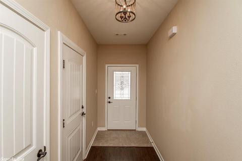 1304 Blueridge Cv, Bryant, AR 72022 photo 2