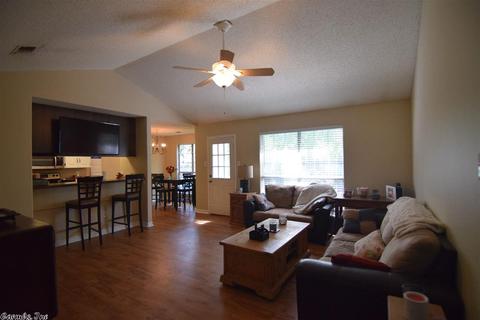 105 Rice Cir, Lonoke, AR 72086 photo 3