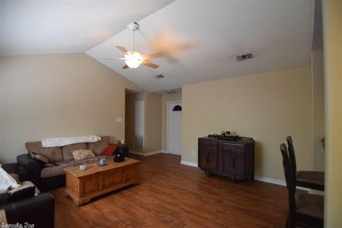105 Rice Cir, Lonoke, AR 72086 photo 4