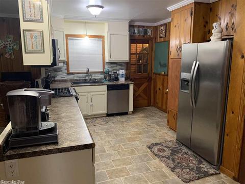 3910 S Linden, Pine Bluff, AR 71603 photo 9