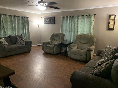 3910 S Linden, Pine Bluff, AR 71603 photo 3