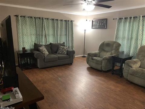 3910 S Linden, Pine Bluff, AR 71603 photo 4