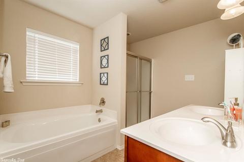 1409 Oak Glenn Ct, Bryant, AR 72022 photo 23